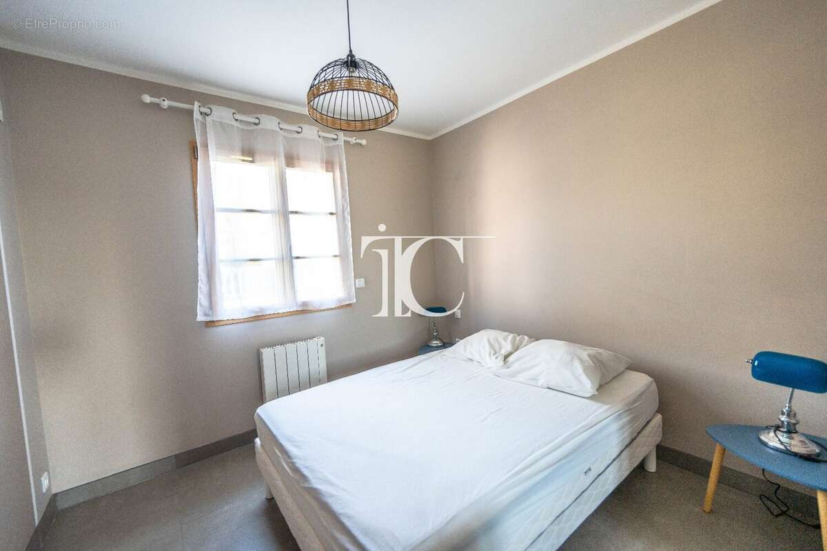 Maison à SAINT-PAUL-LE-JEUNE