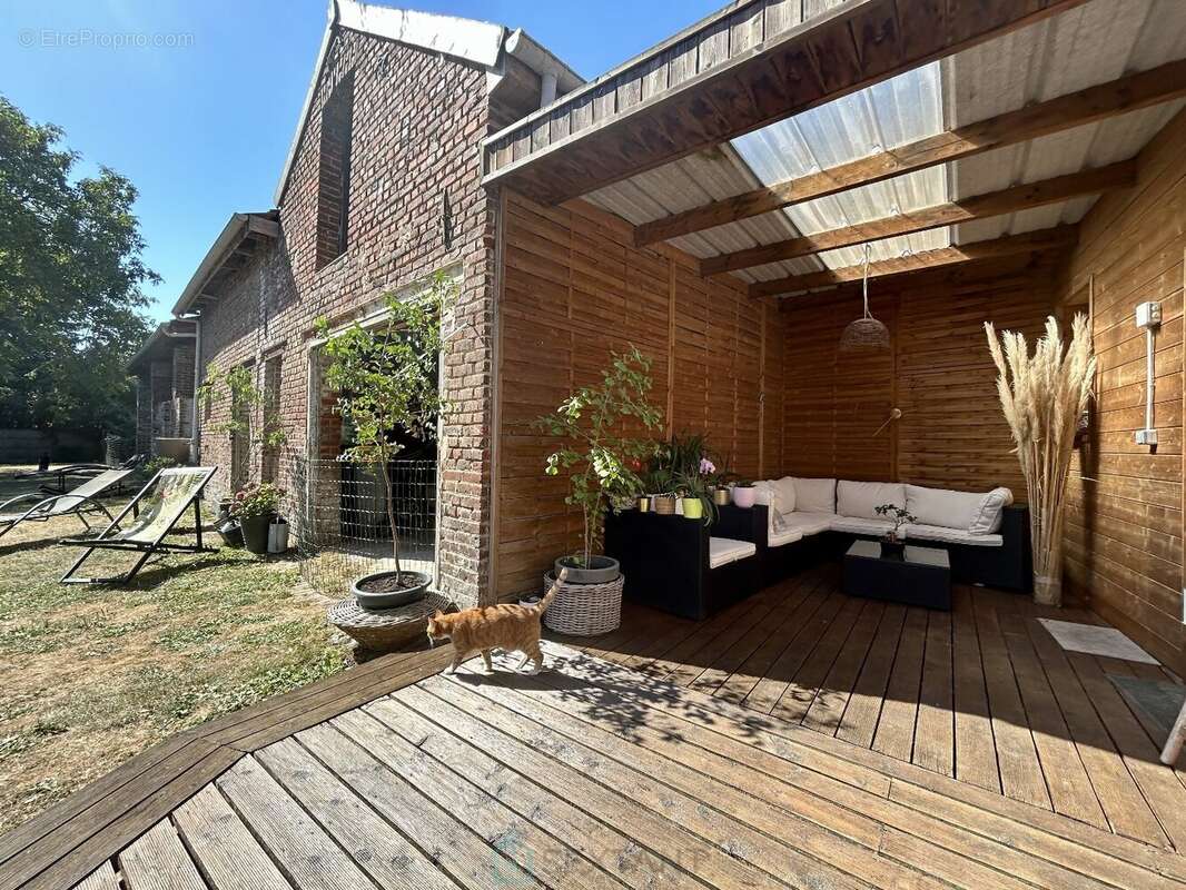 Magnifique fermette rénovée avec grange et dépendances. - photo 5
