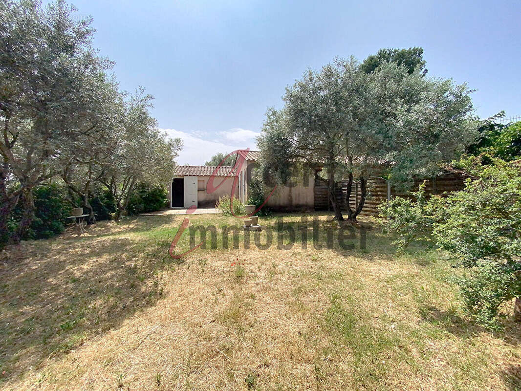 Maison à SAINT-SATURNIN-LES-APT