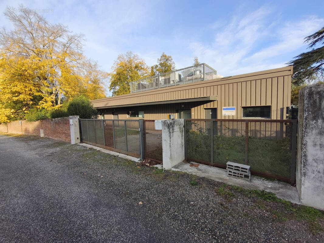 Commerce à L&#039;ISLE-JOURDAIN