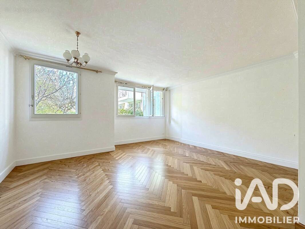 Photo 1 - Appartement à CLICHY