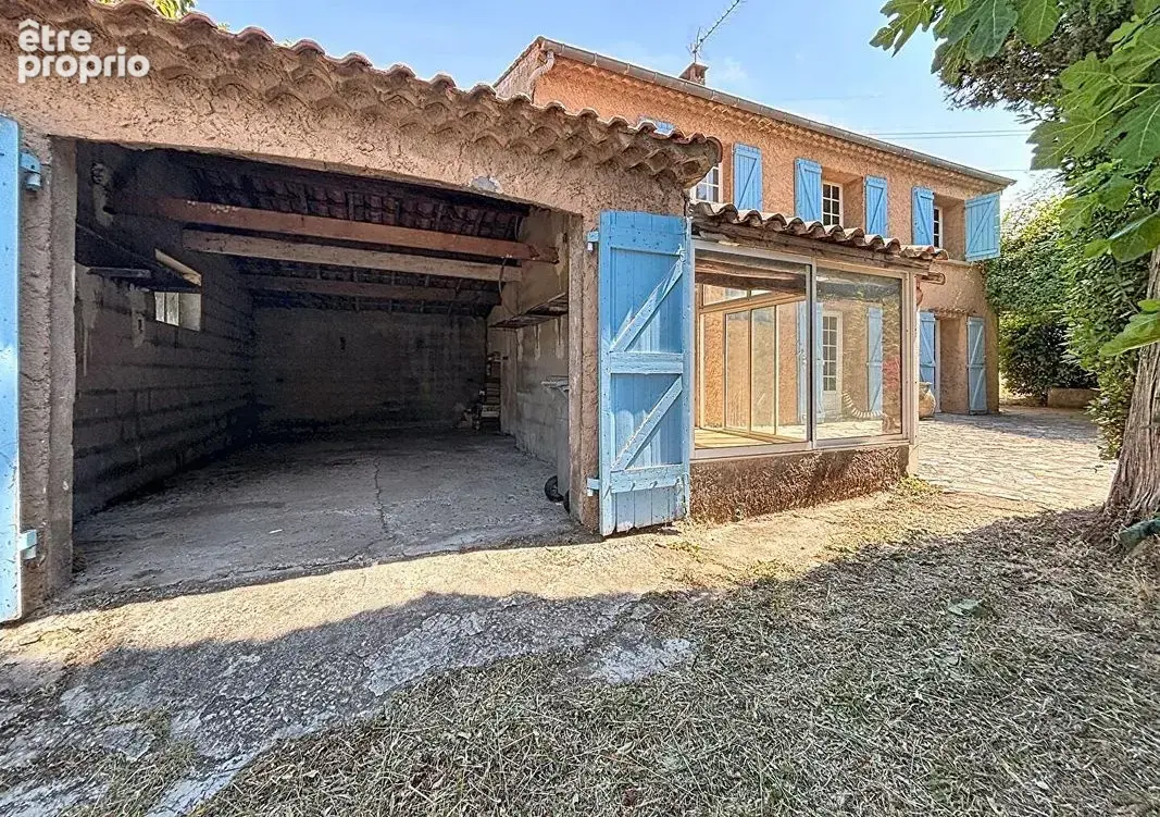 Sur 740 m2 de terrain - photo 4