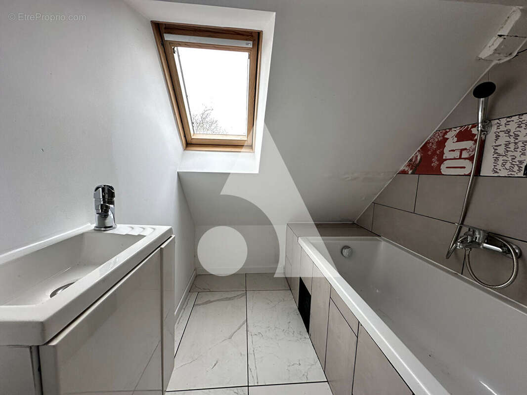 Maison à LA NEUVE-LYRE