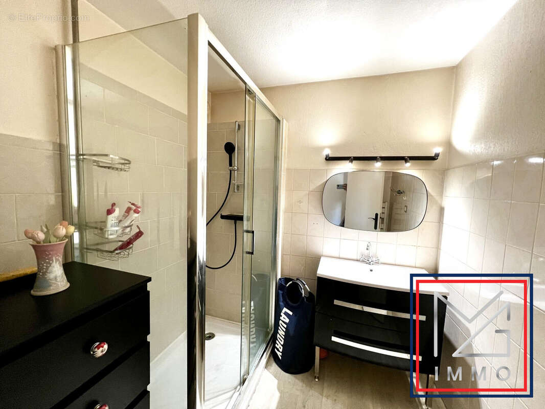 Appartement à SIX-FOURS-LES-PLAGES