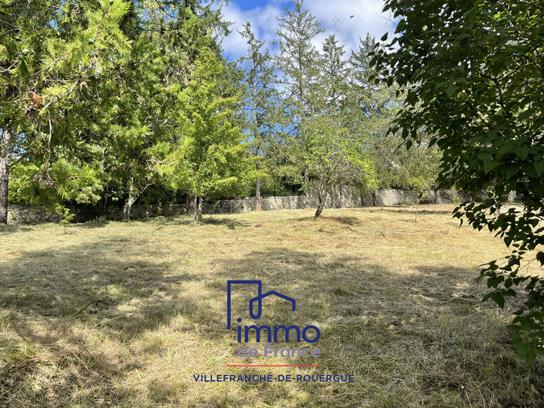 Terrain à VILLEFRANCHE-DE-ROUERGUE