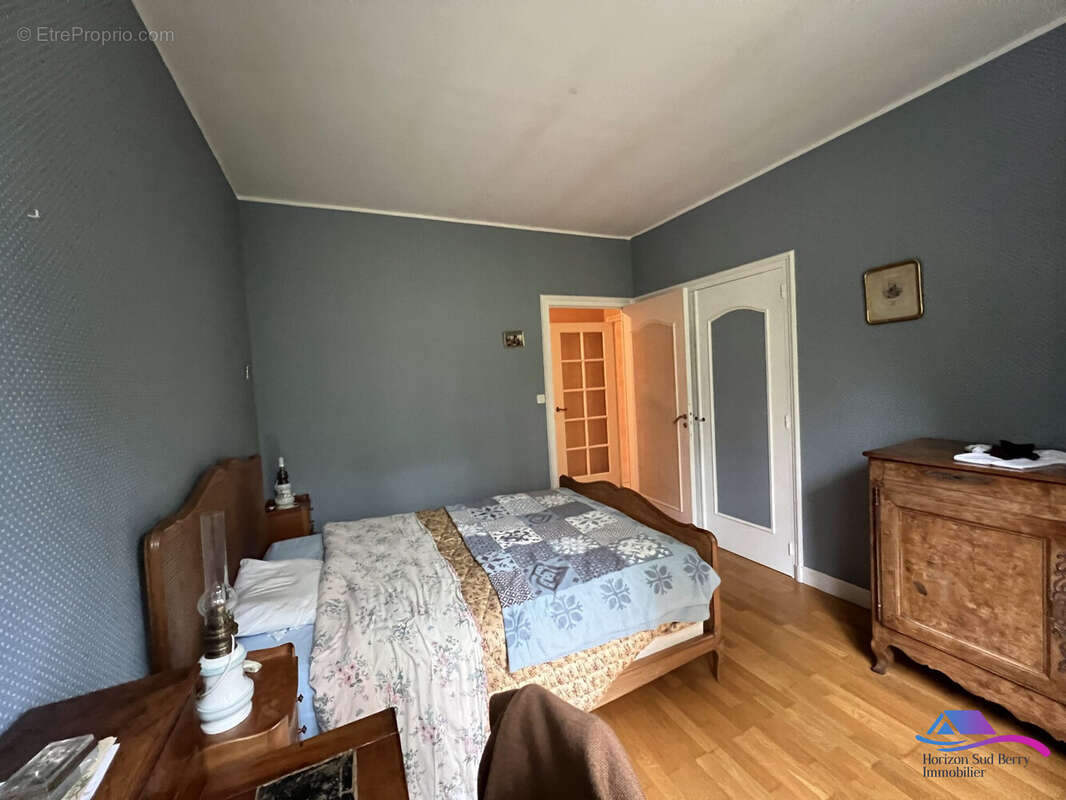 chambre 1 - Maison à CULAN