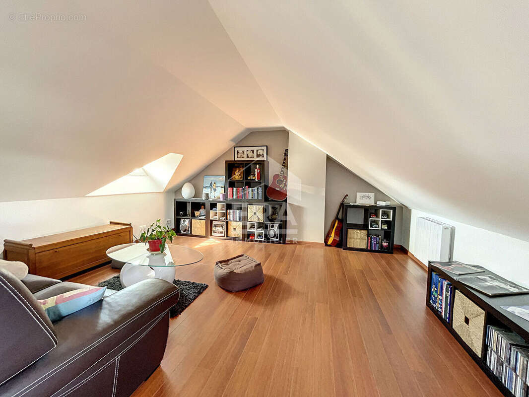 Maison à CHAUMONTEL