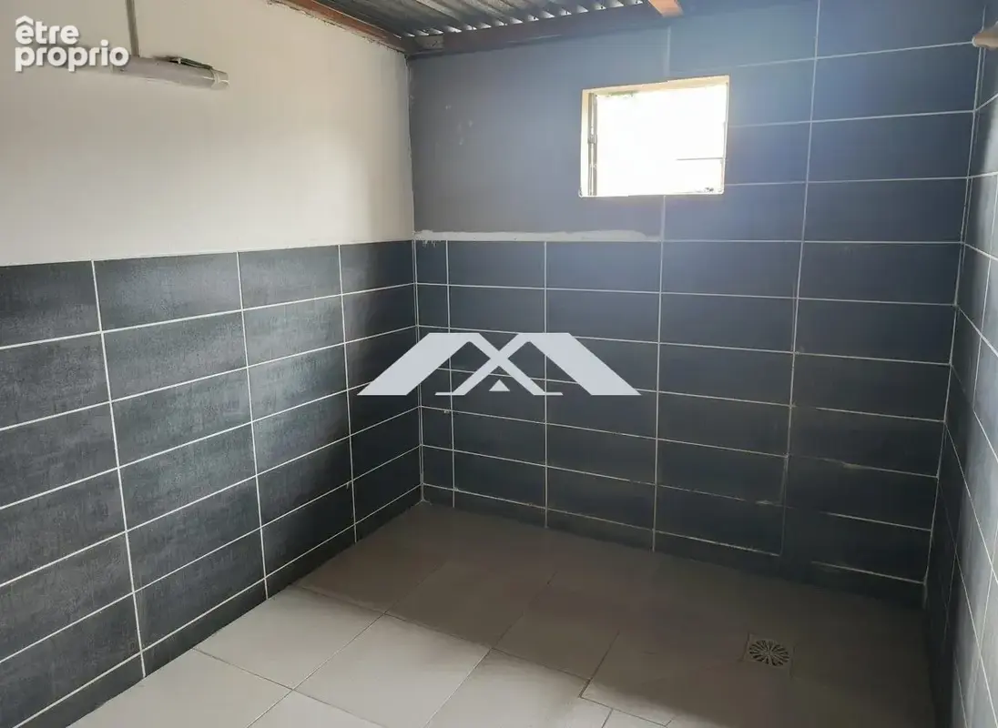 Maison 69 m² à Saint-Louis  - photo 7