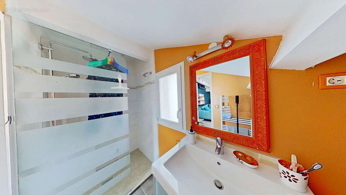 Maison à LYON-8E
