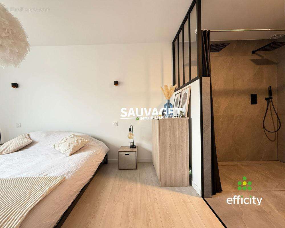 Appartement à REIGNIER