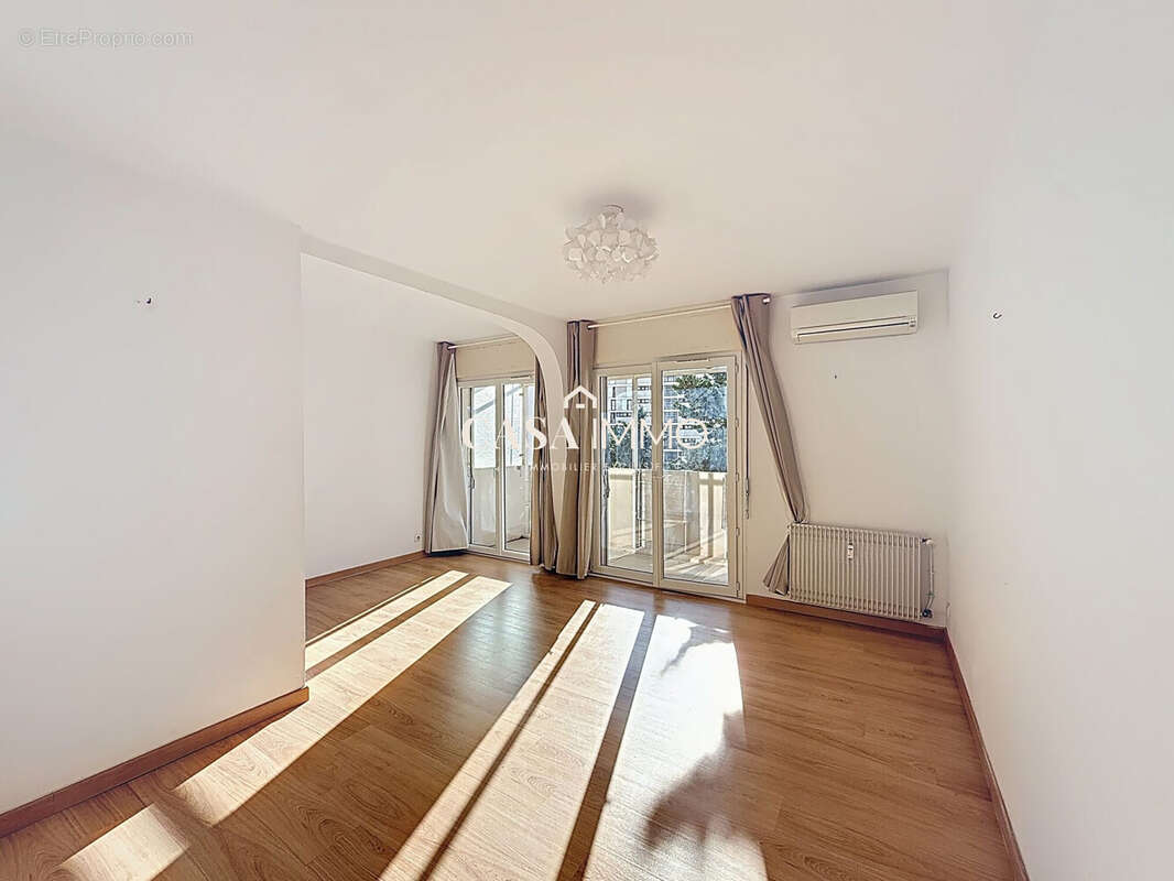 Appartement à HYERES