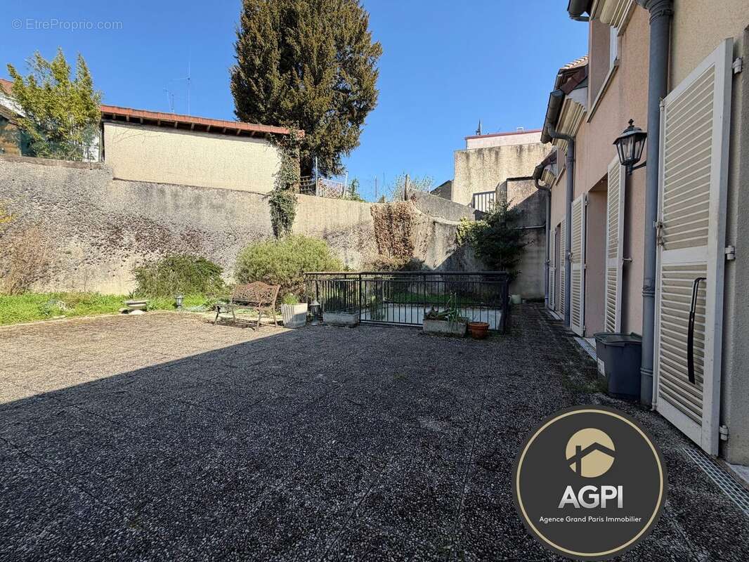 Appartement à CHEVREUSE