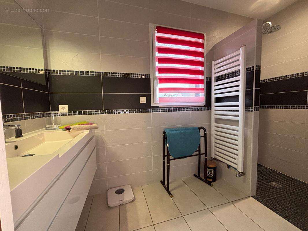 Maison à SAINT-MELOIR-DES-ONDES