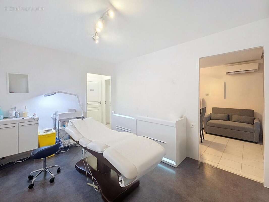 Photo 3 - Appartement à ROQUEBRUNE-SUR-ARGENS
