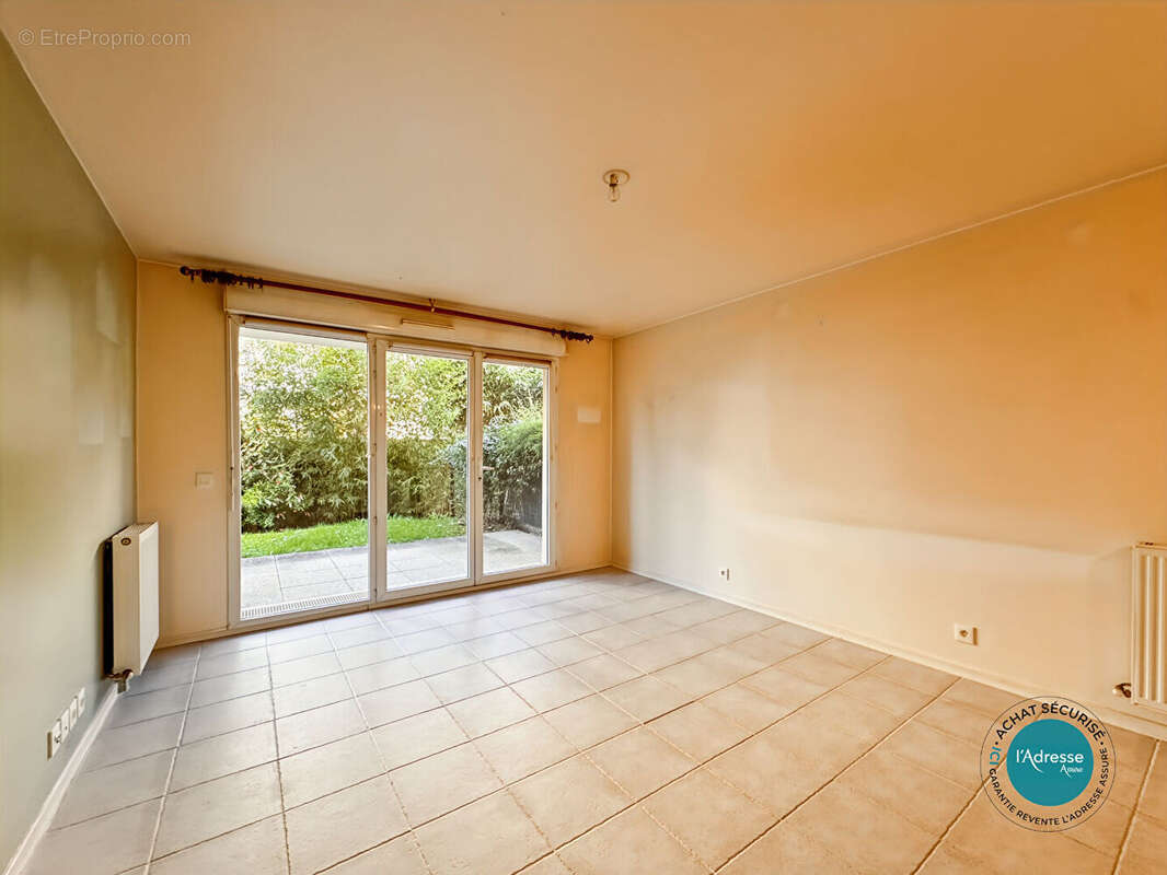 Appartement à MENNECY