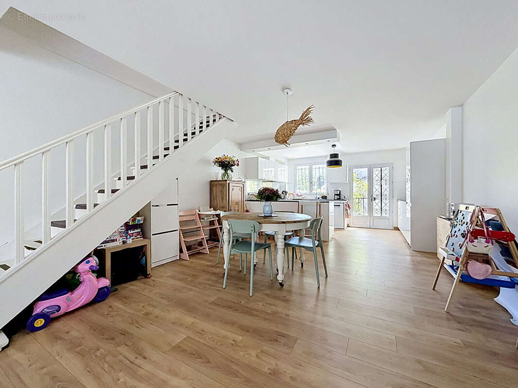 Maison à NANTERRE