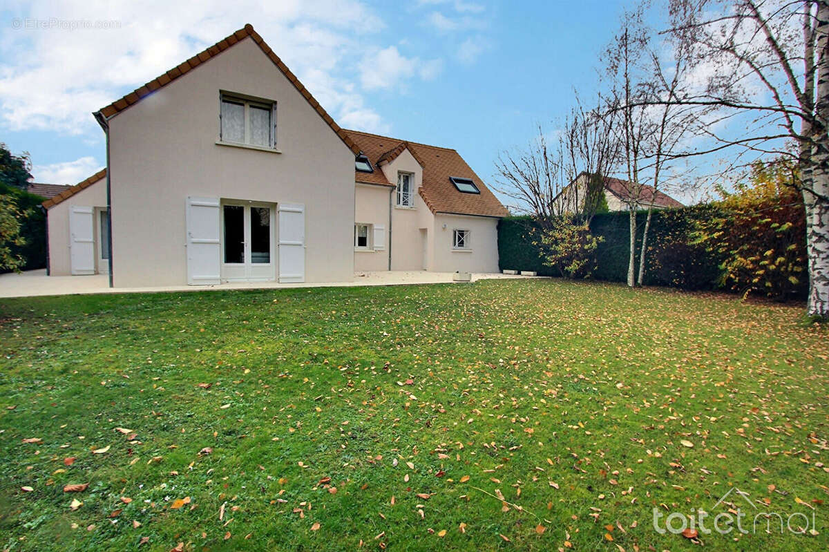 Maison à MAGNY-LES-HAMEAUX