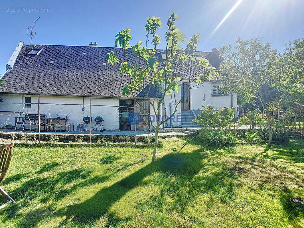 Maison à BERTAUCOURT-EPOURDON