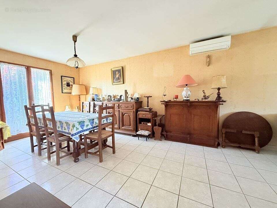 Maison à VILLENEUVE-LES-MAGUELONE