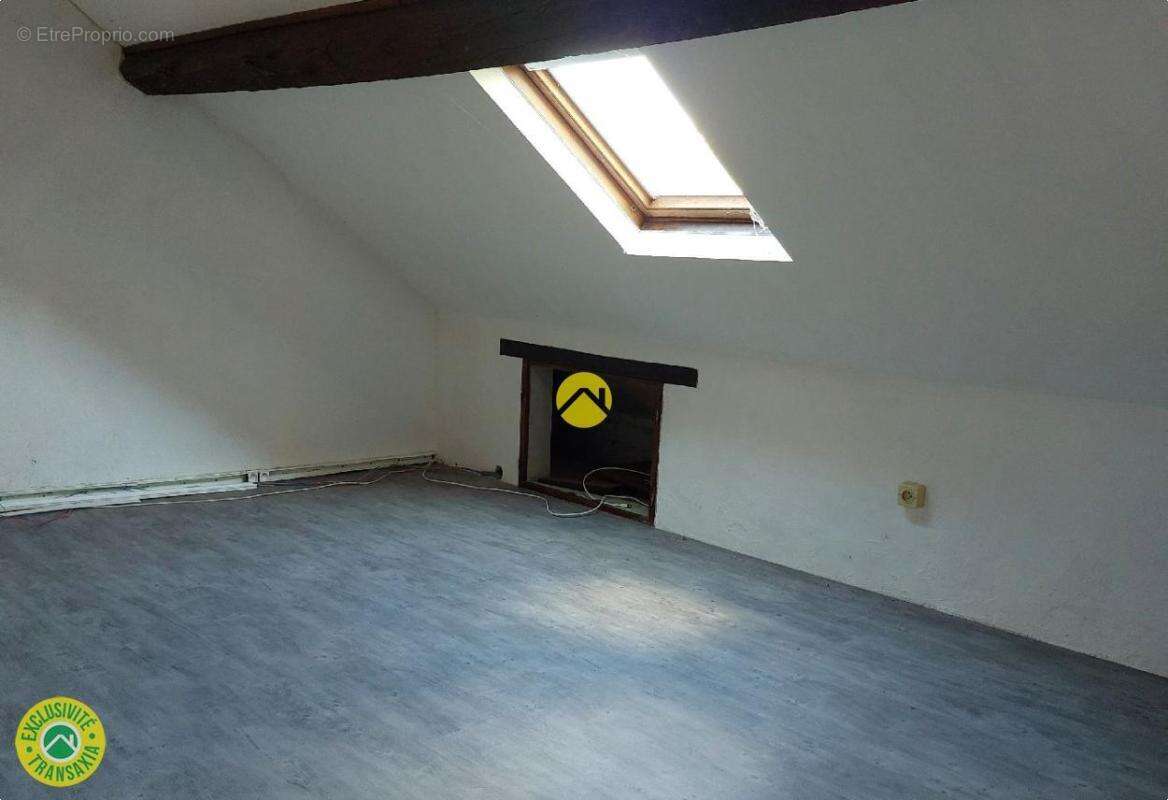 Maison à HYDS
