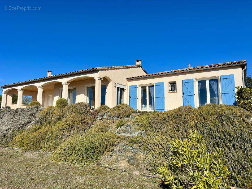 Maison à CAILHAU