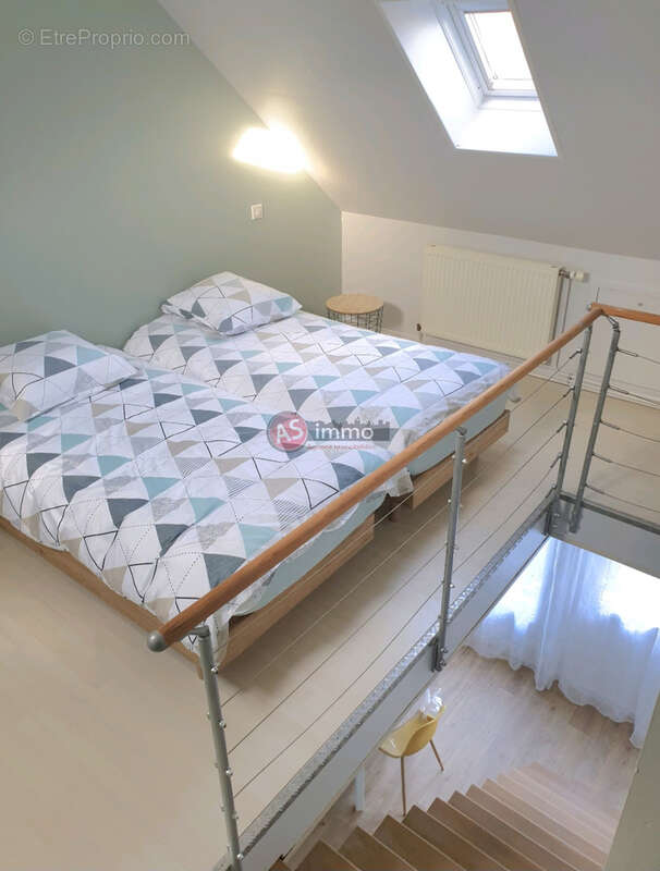 Appartement en duplex vendu meublé - 55.10 m2 hab. - photo 8
