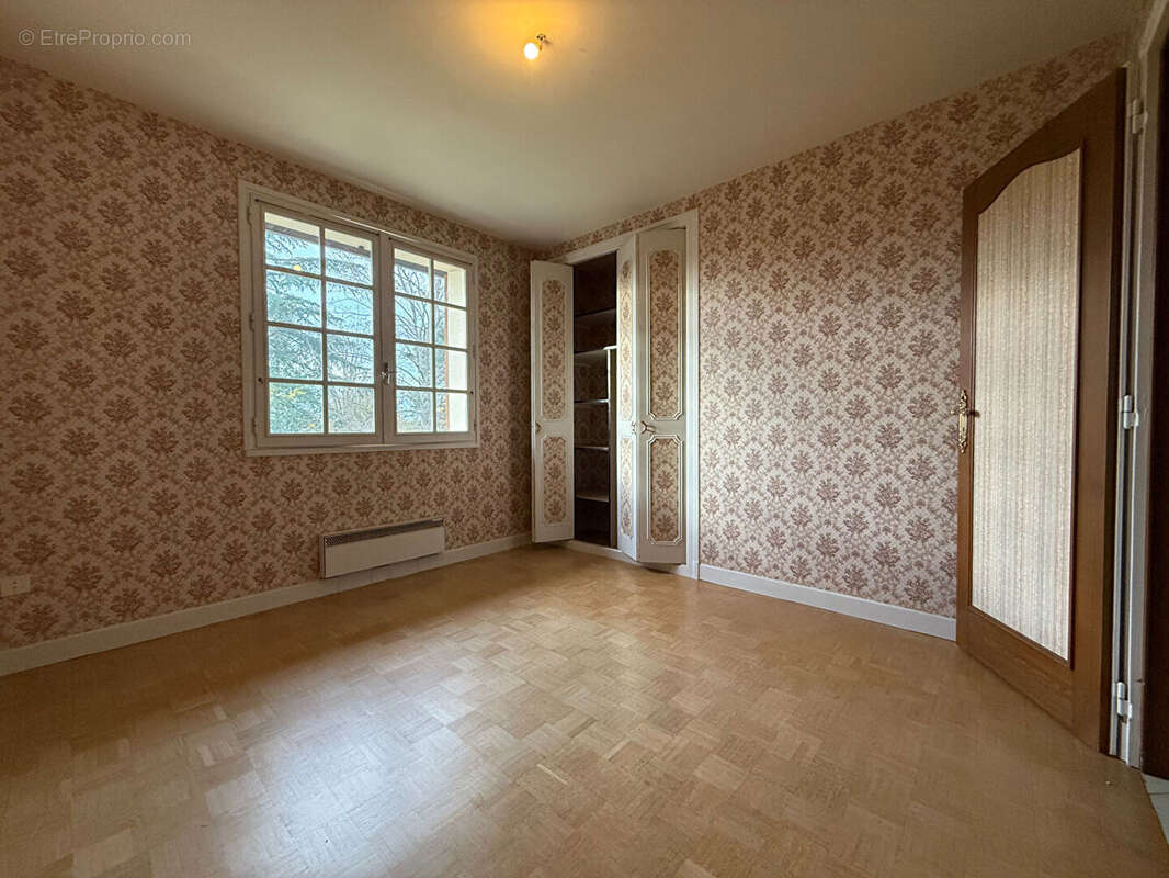 Maison à ESTIVAREILLES