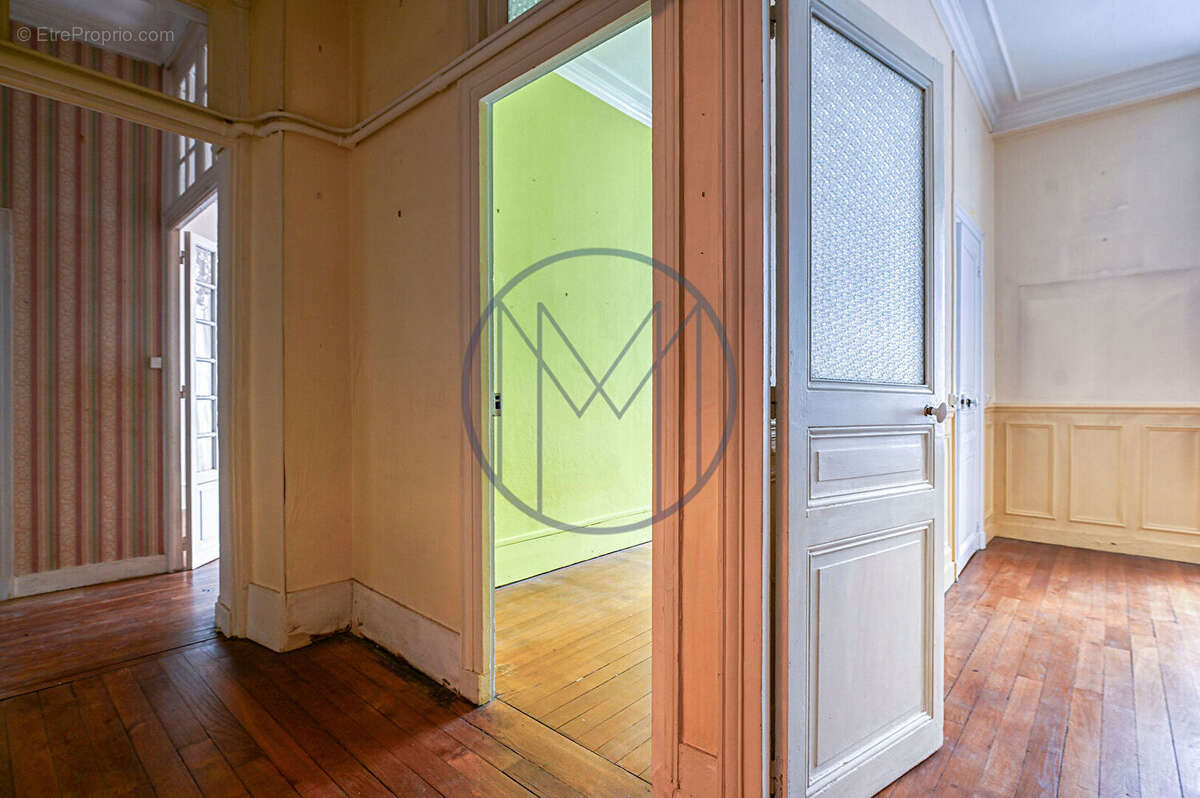 Appartement à VERSAILLES