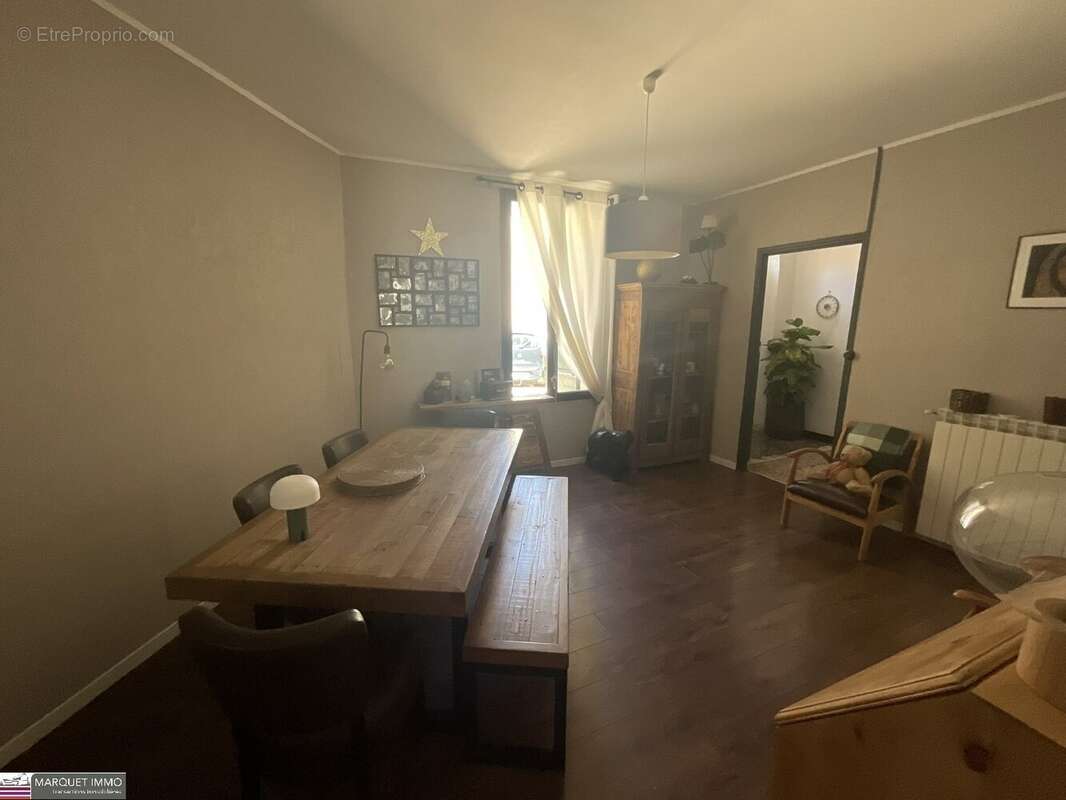 Le charme intemporel d'une Maison de Maitre T6 offrant 176 m² donnant sur patio intimiste avec piscine, nichée au coeur de Corne - photo 18