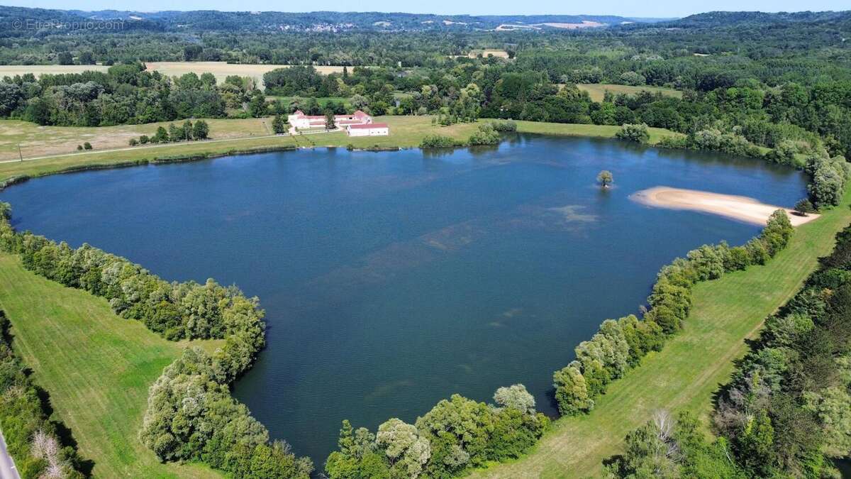 Maison 295 m² à Soissons  - photo 2