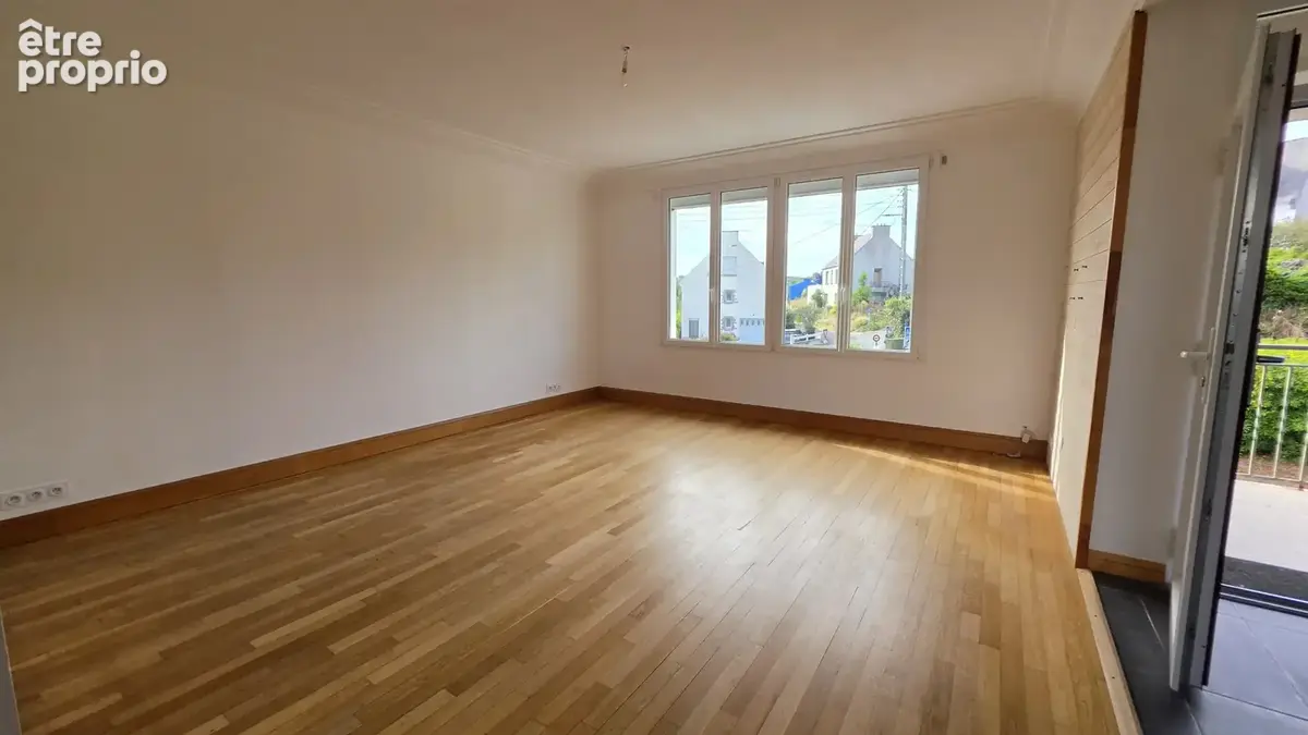 Maison avec deux appartements T4, jardin et garage   Fort potentiel - photo 2