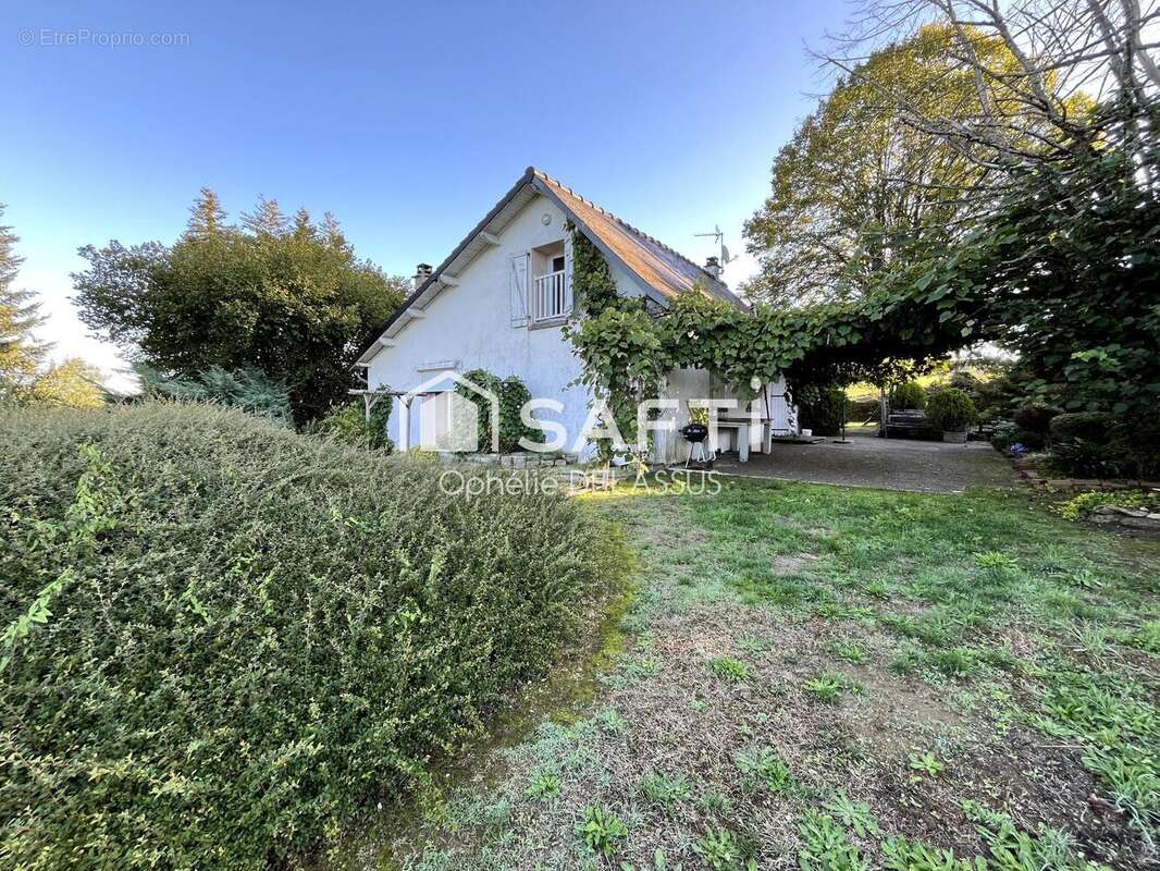 Photo 2 - Maison à LUBERSAC