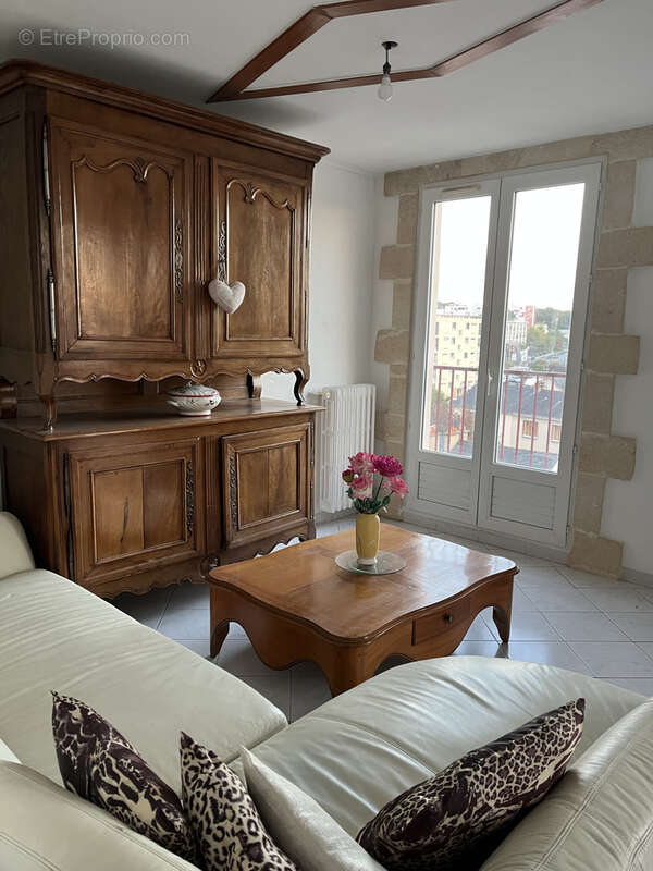 Appartement à ALLONNES