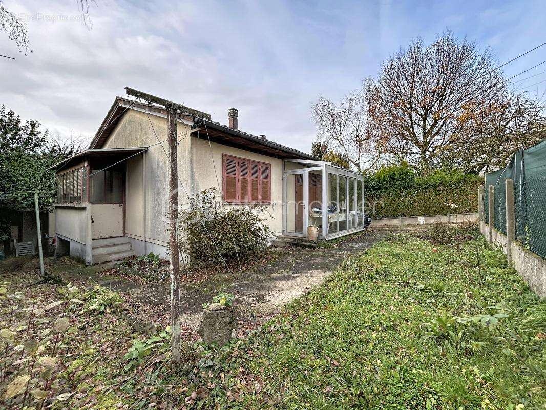 Maison à CORBEIL-ESSONNES