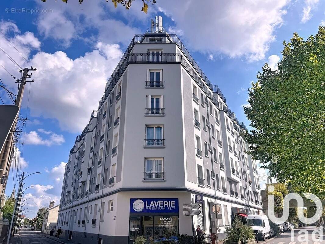 Photo 1 - Appartement à NEUILLY-PLAISANCE