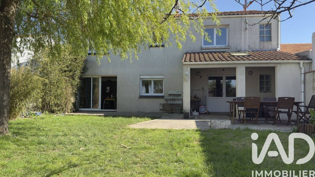 Photo 1 - Maison à ESNANDES
