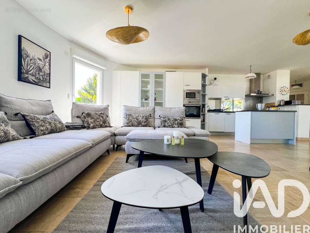 Appartement 90 m² à Hyeres  - photo 8