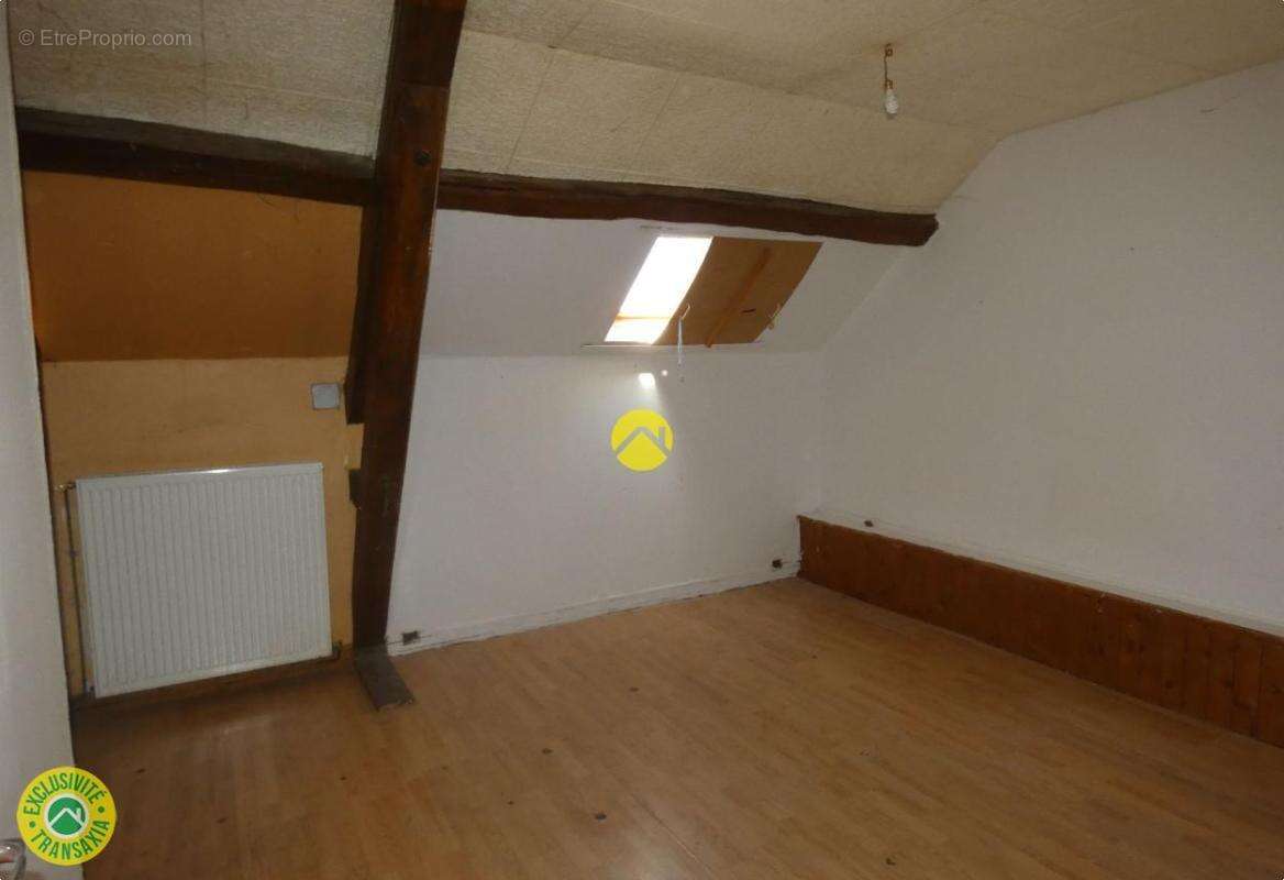 Maison a renover - photo 6