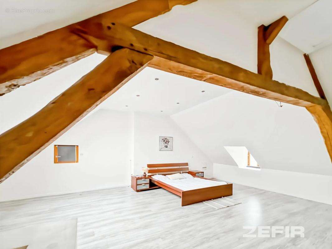 Maison à JOUY-SUR-MORIN