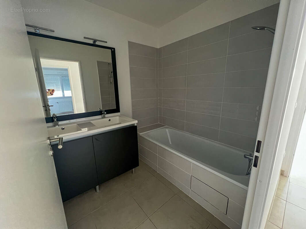 Maison à BRUGUIERES