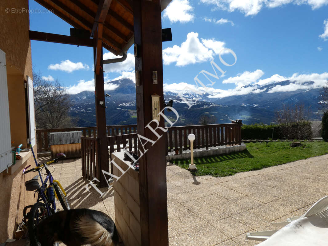 Maison à EMBRUN