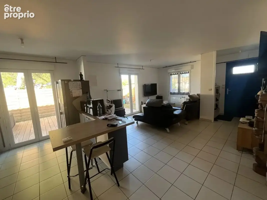 Ensemble immobilier loue en meuble - photo 8