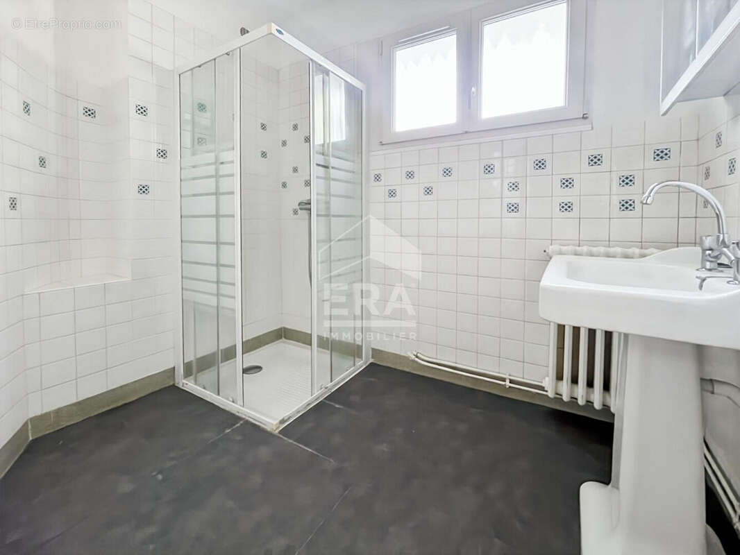 Maison à MORIGNY-CHAMPIGNY