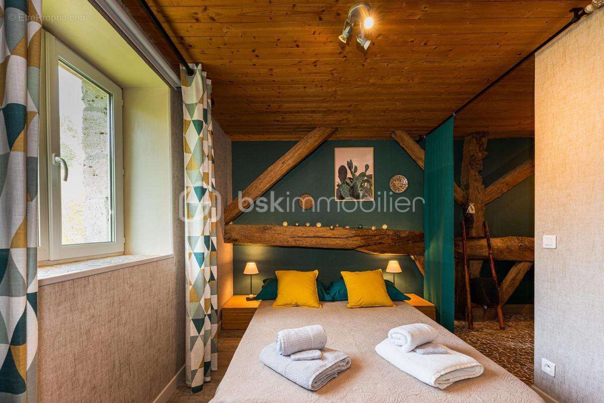 Maison en pierre + gite - etang- 2 piscines- parcelle 8745 m² -st pierre de clairac - photo 7