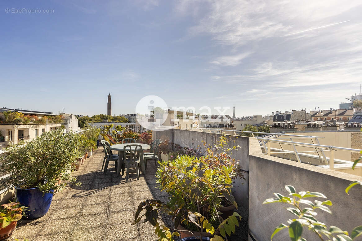 Appartement à LEVALLOIS-PERRET