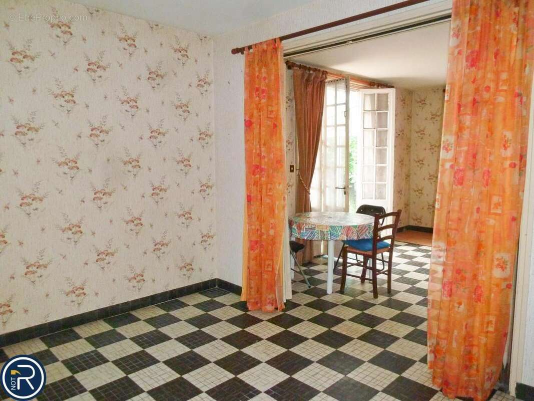 Maison 156 m² à Louverne  - photo 5