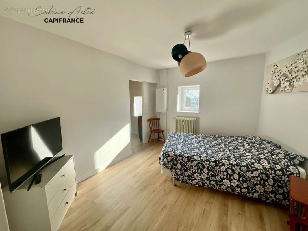 Maison de village en Pierres Dorées - 4 chambres, terrasse, jardin privatif et cave au cœur de Theizé - photo 6
