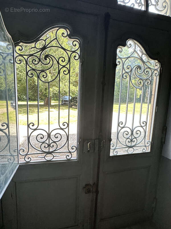 Maison à SAINT-JEAN-D'ANGELY