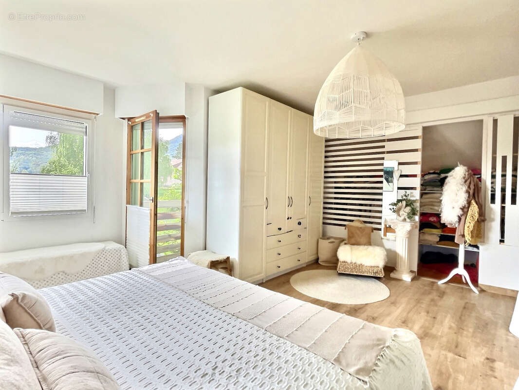 Maison à DIVONNE-LES-BAINS