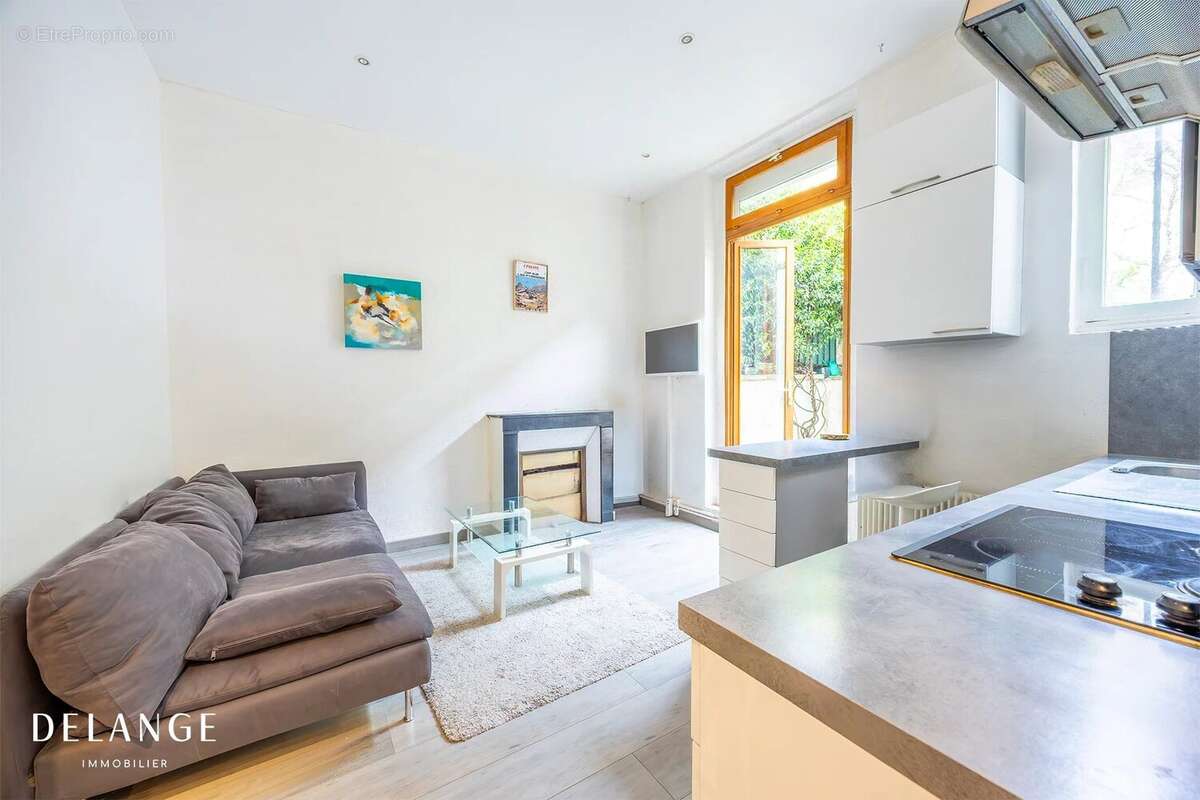 Appartement à PARIS-12E